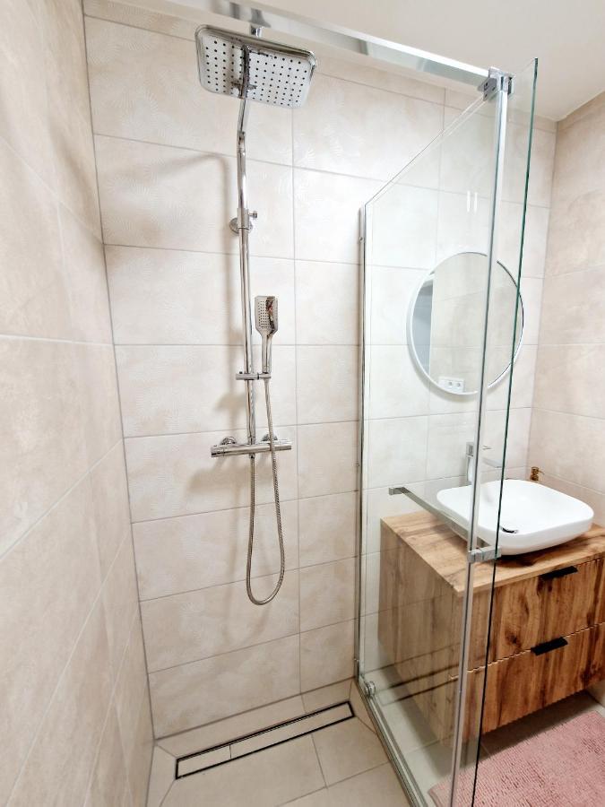 City Center Apartment - Self Check-In Spišská Nová Ves Eksteriør billede